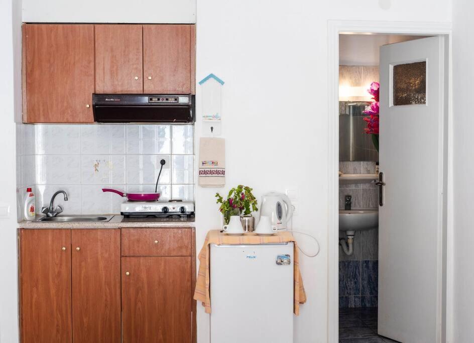 White Wave Studio 1 , 3Min Walk From Kamari Beach المظهر الخارجي الصورة