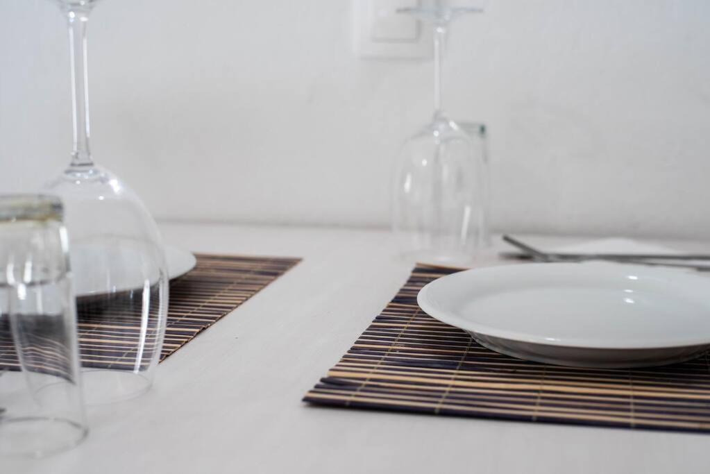White Wave Studio 1 , 3Min Walk From Kamari Beach المظهر الخارجي الصورة